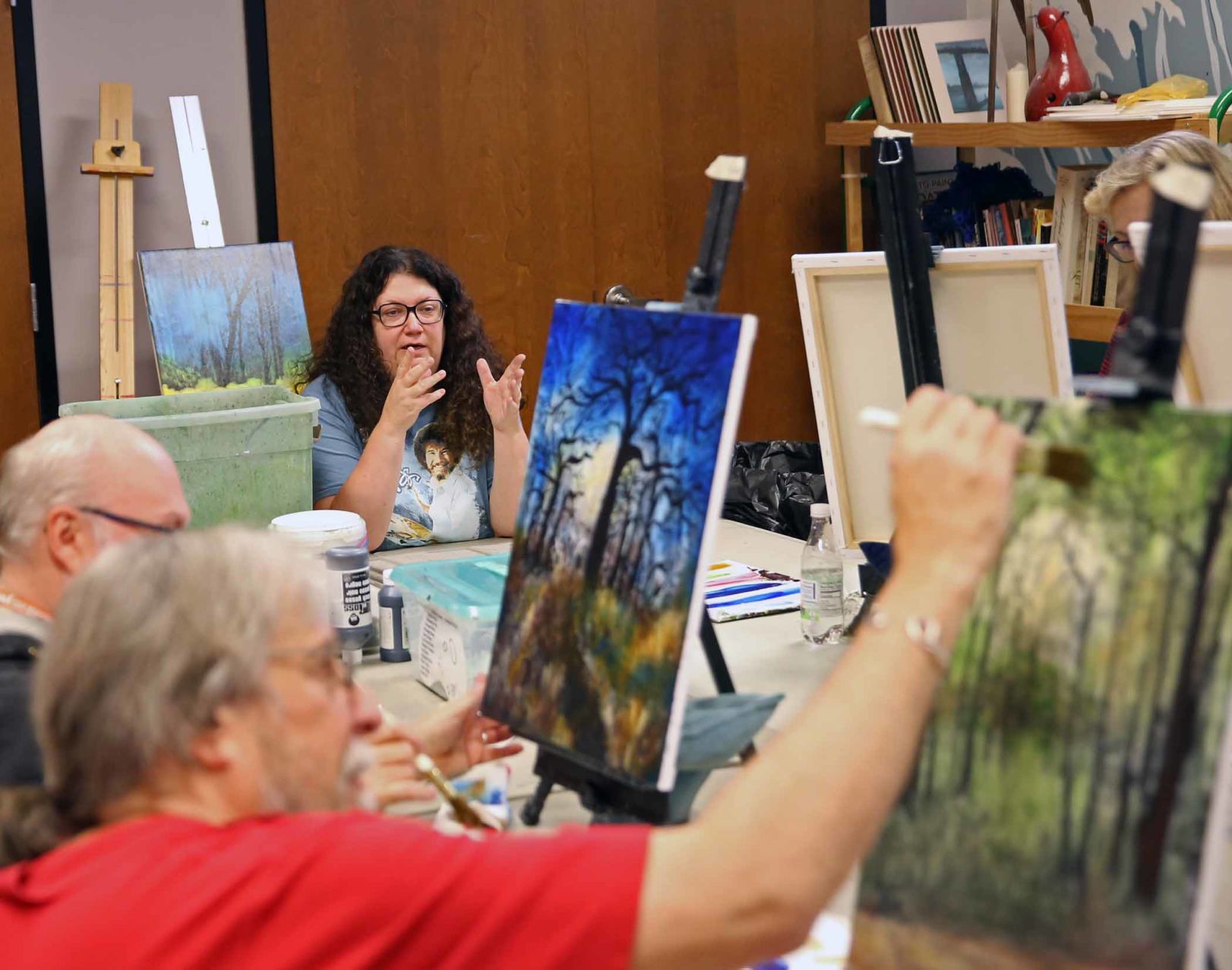 Painters learn techniques at class